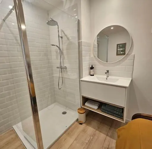 Maison Avec Garage Et Terrasse Quartier Historique 아파트 에피날